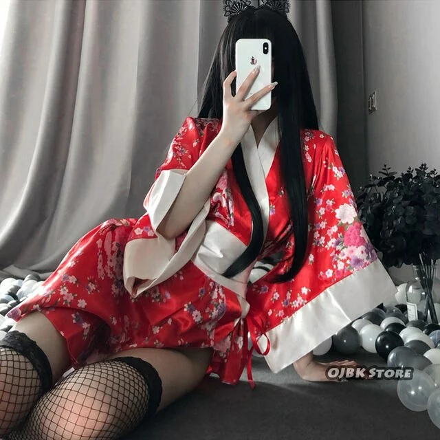 LILICOCHAN Japanese Kimono Sexy Cosplay Outfit For Women Traditional Style Robe Yukata Costumes Pajamas Soft Silk Belt 3pcs Set Black Red 3 LILICOCHAN Japanese Kimono Sexy Cosplay Outfit For Women Traditional Style Robe Yukata Costumes Pajamas Soft Silk Belt 3pcs Set Black Red - Image 3
